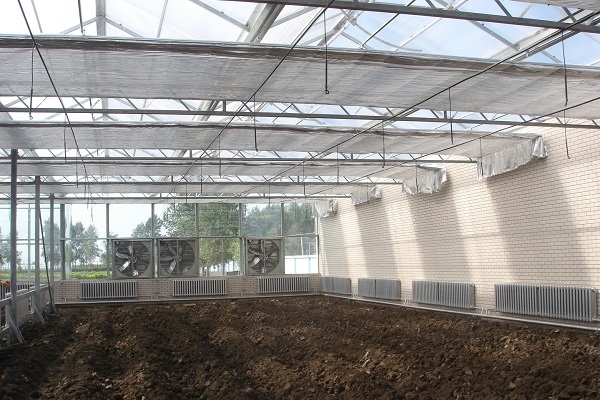 Inside and Outside Shading System for Multi-Span Film/PC/Glass Greenhouse